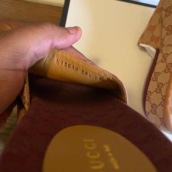 Gucci Canvas Platform Slides - Picture 5 of 5